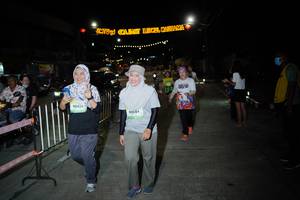 BIB: 90084
                            <button type="button" onclick="openModal(21794365)" class="btn btn-primary btn-sm float-right btn-popup" data-toggle="modal" data-target=".modal-high-quality">
                        <i class="fas fa-shopping-cart"></i> Add to Cart
                    </button>
                                            <button type="button" onclick="isThisMe(21794365, true)" class="btn btn-success btn-sm float-right btn-popup btn-isme hidden" data-toggle="tooltip" data-placement="bottom" title="นี่คือรูปของคุณใช่ไหม คลิกที่นี่เพื่อเอาเข้าอัลบั้ม">
                        <i class="fas fa-plus"></i> Add to album
                    </button>
                    <button type="button" onclick="isThisMe(21794365, false)" class="btn btn-warning btn-sm float-right btn-popup btn-isnotme hidden">
                        <i class="fas fa-ban"></i> Remove from album
                    </button>